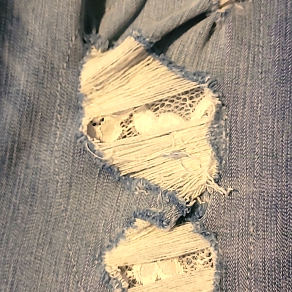 Torrid Cropped Jeans - Picture 5 of 6